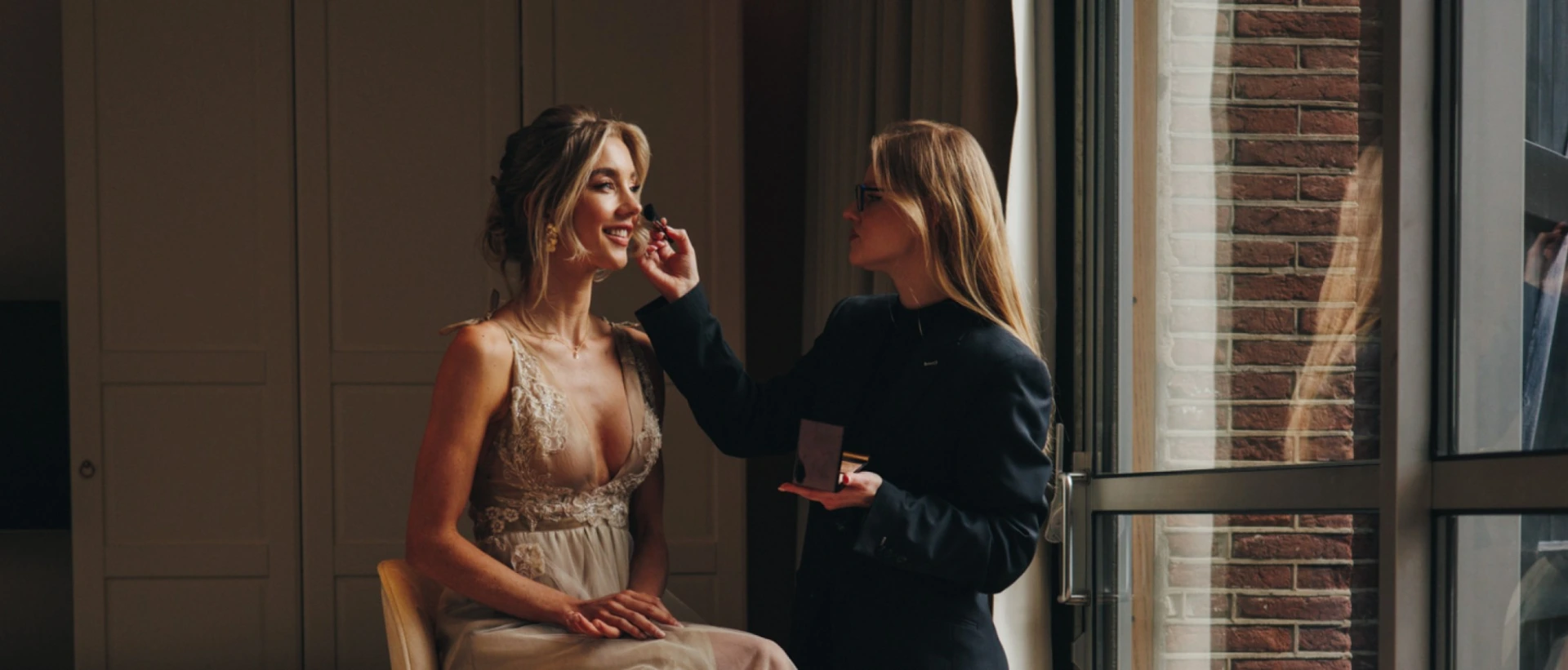 Editorial bridal beauty portrait by Natali Hehenkamp, makeup artist and hairstylist in Eindhoven